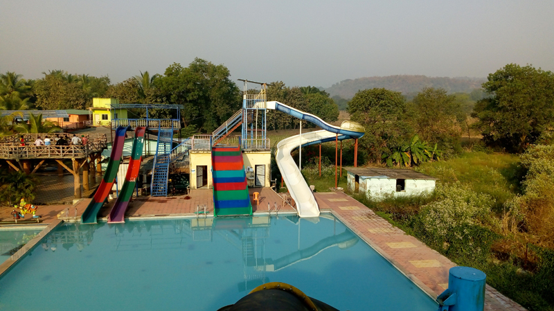 farmhouse in pune with simple slides